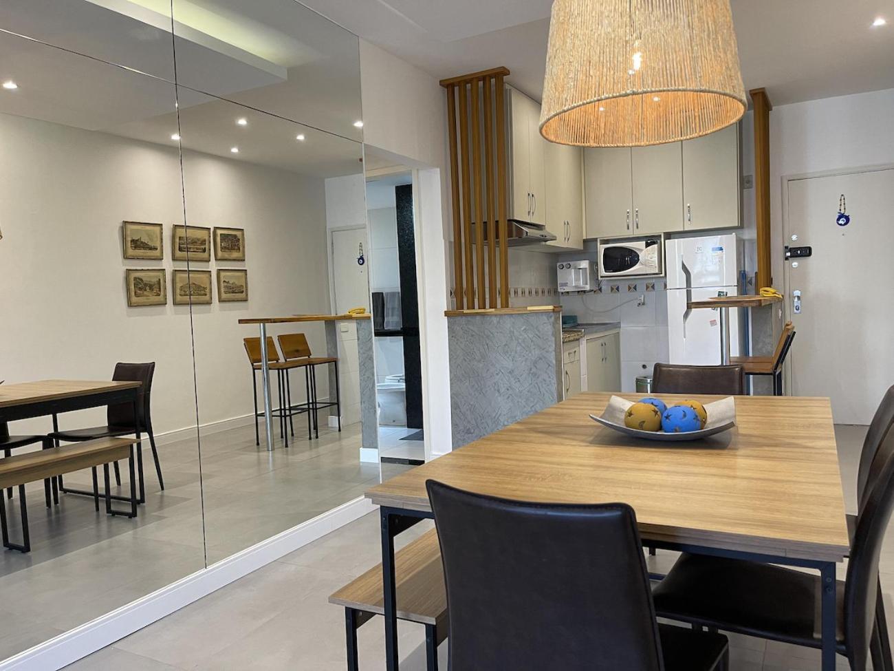 Encantador Com Piscina - Besthostrio Apartamento *